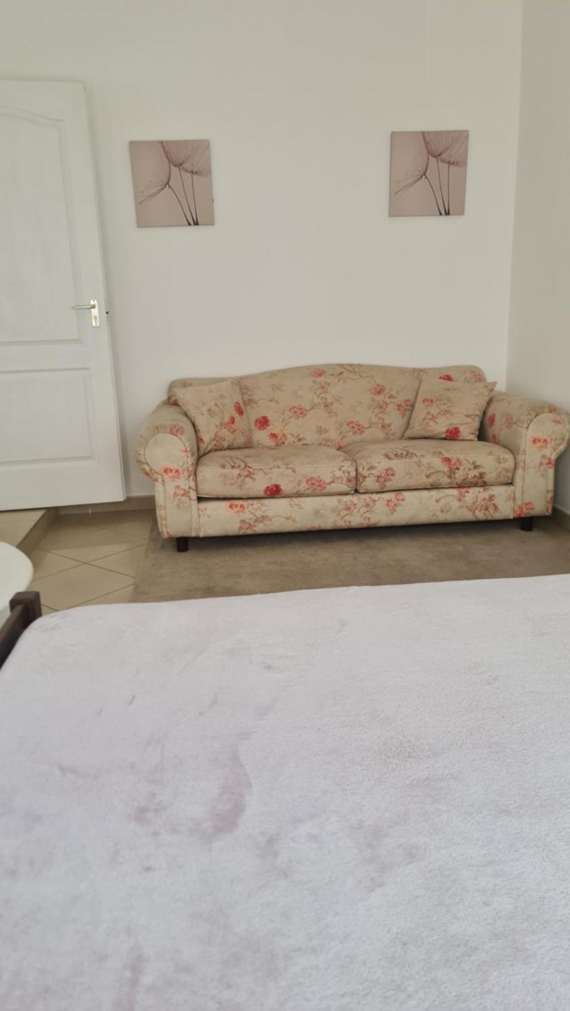 Tulipan Apartman Szeged Buitenkant foto
